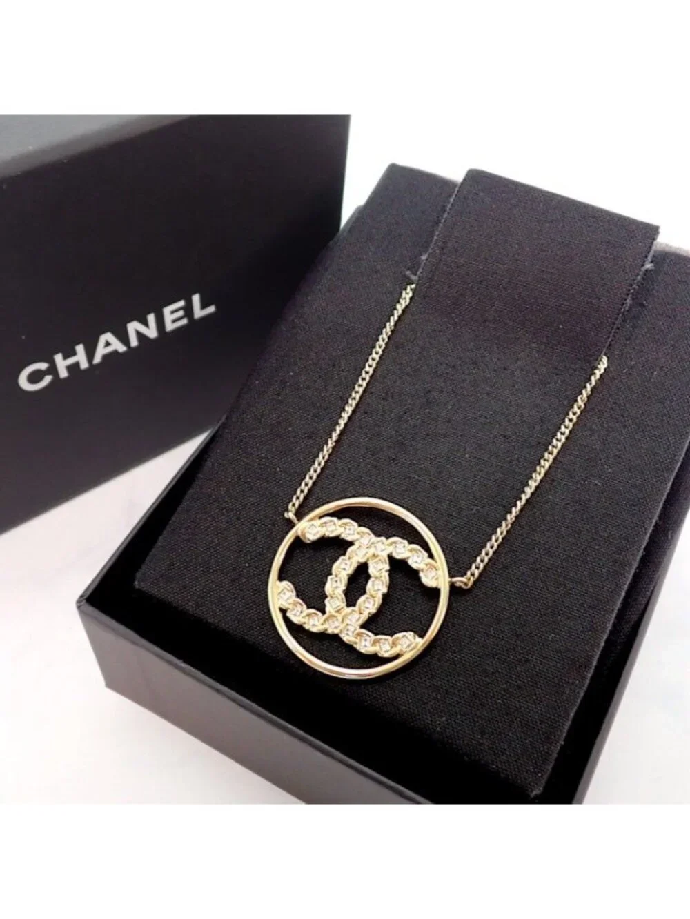 Chanel CC Circle Pendant Included Metal Gold